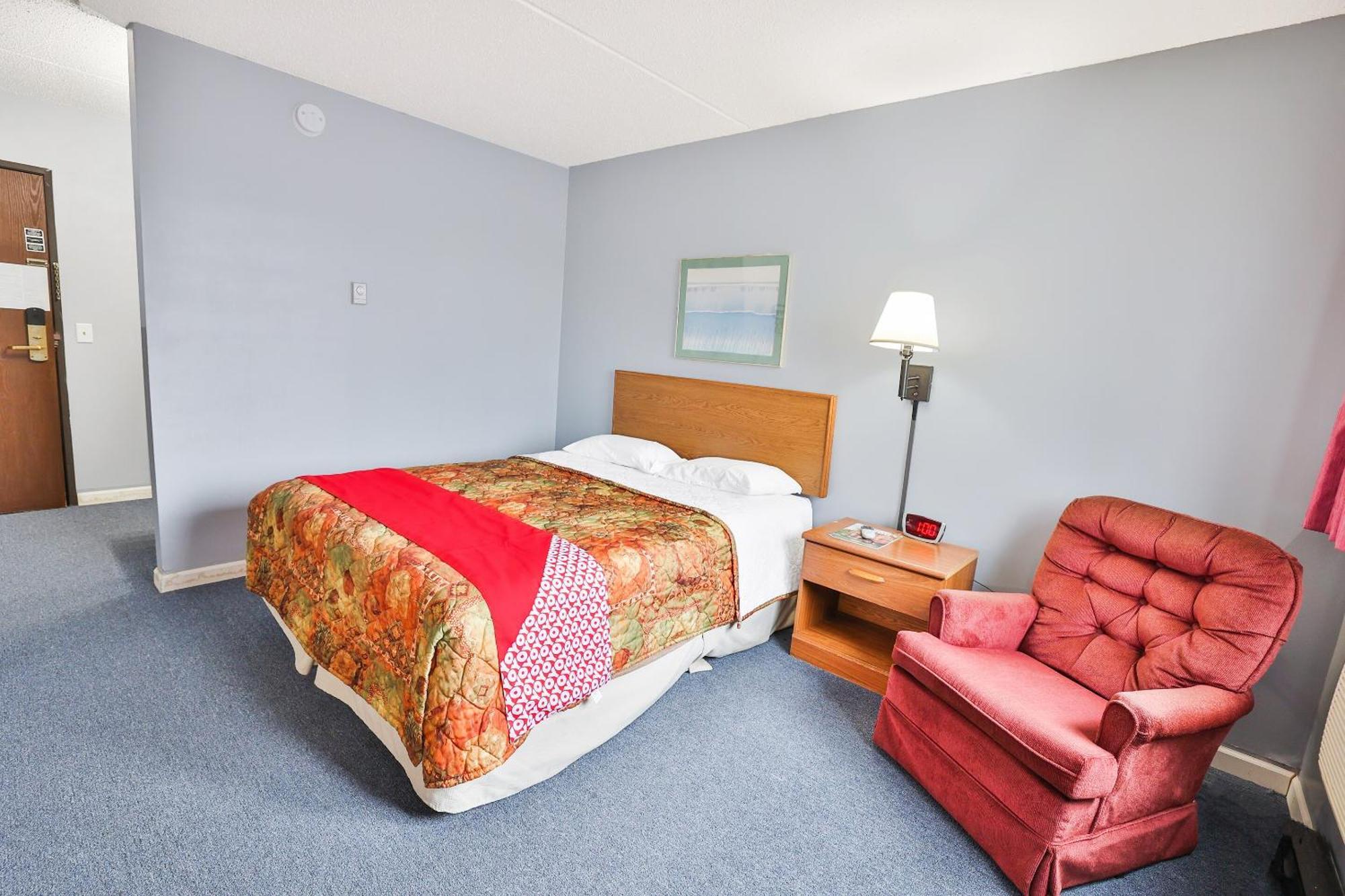 Oyo Hotel Pipestone Mn, Canterbury Park Eksteriør bilde