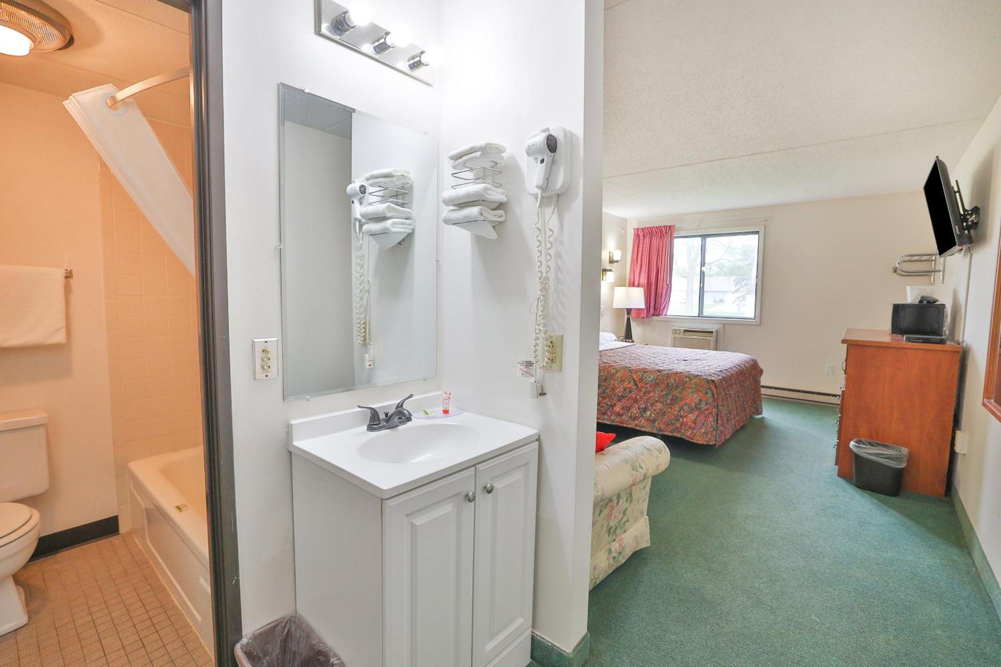 Oyo Hotel Pipestone Mn, Canterbury Park Eksteriør bilde