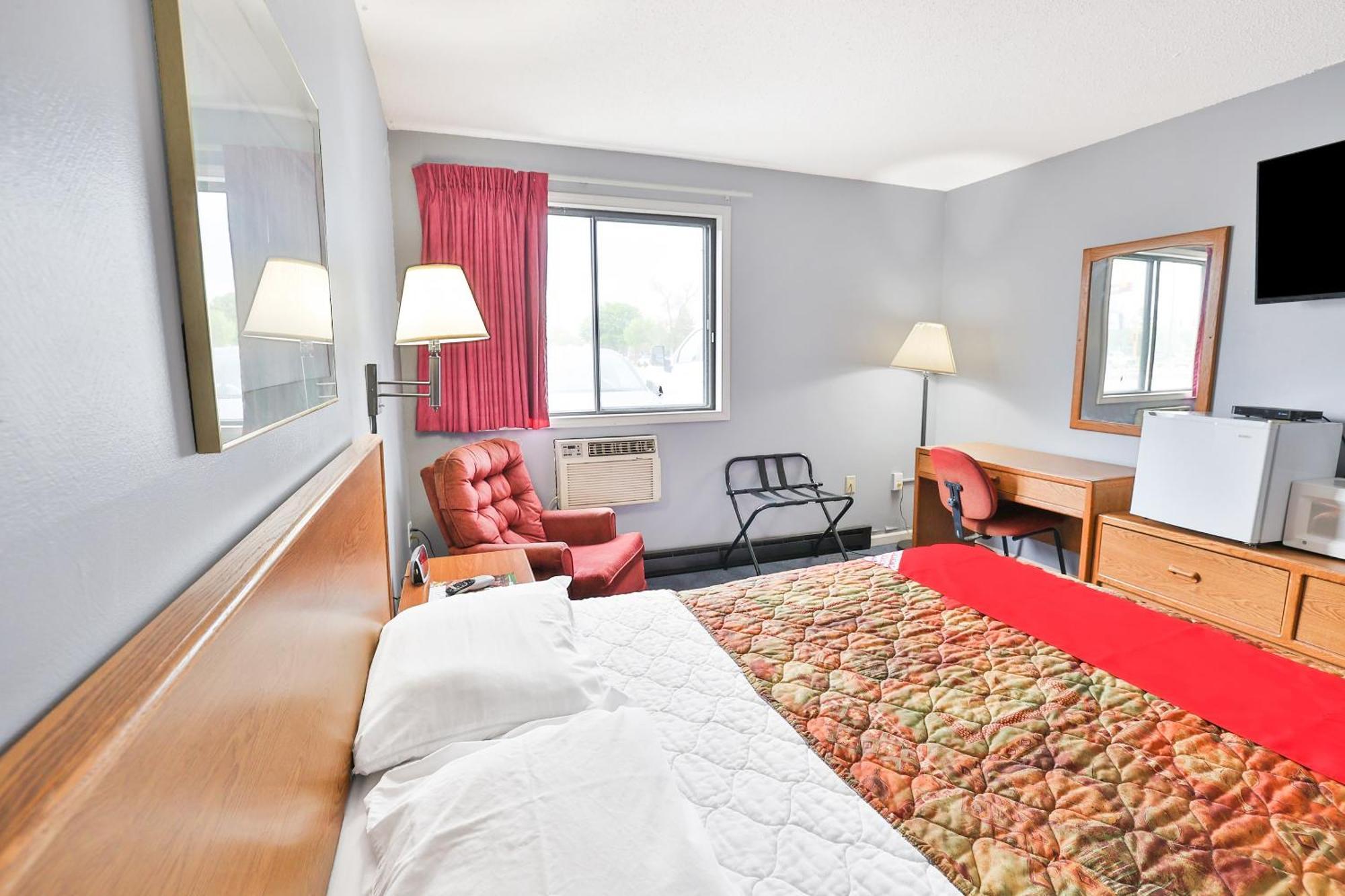 Oyo Hotel Pipestone Mn, Canterbury Park Eksteriør bilde
